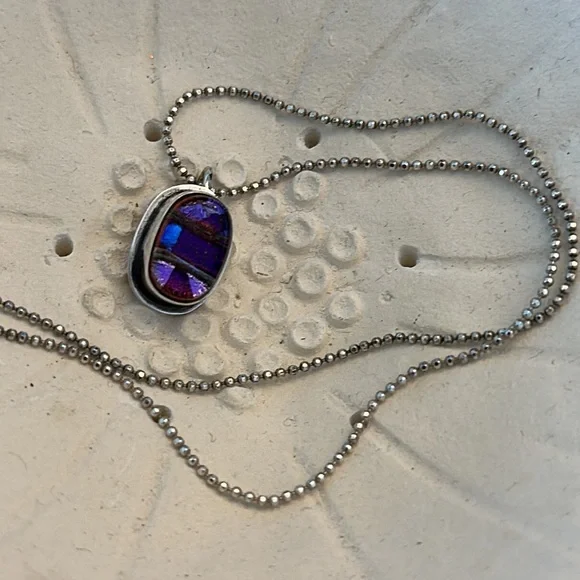 Sterling silver & purple dichroic glass pendant necklace - Picture 1 of 8
